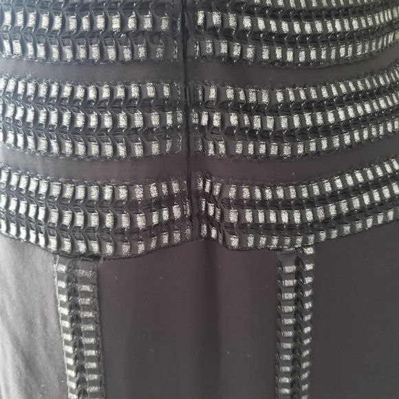 Tadashi Shoji | Jersey Gown with Foil Print Detail - Picture 12 of 14